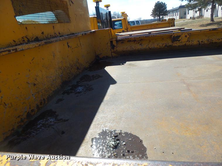 image for item DC4416 2008 Ford F550 Crew Cab dump truck