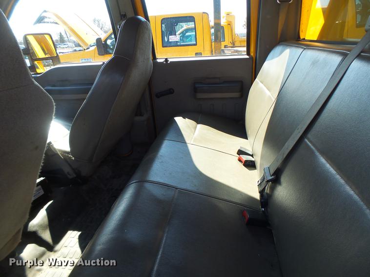 image for item DC4416 2008 Ford F550 Crew Cab dump truck