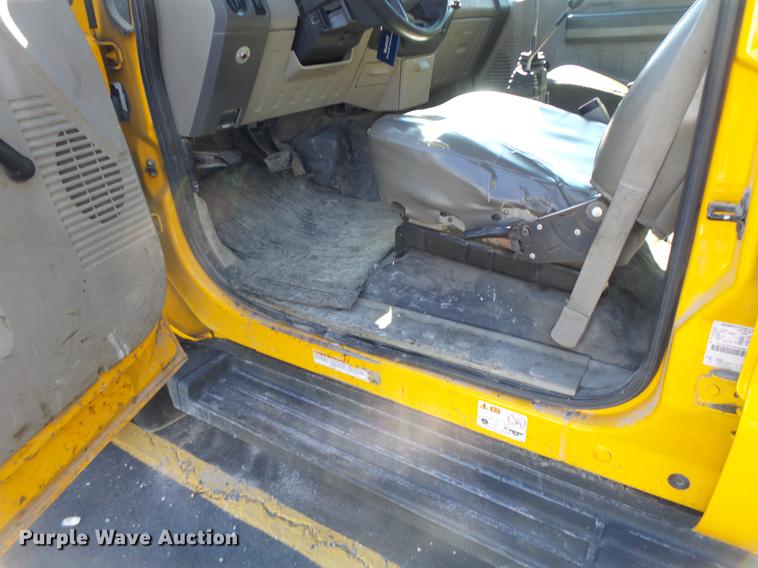 image for item DC4416 2008 Ford F550 Crew Cab dump truck