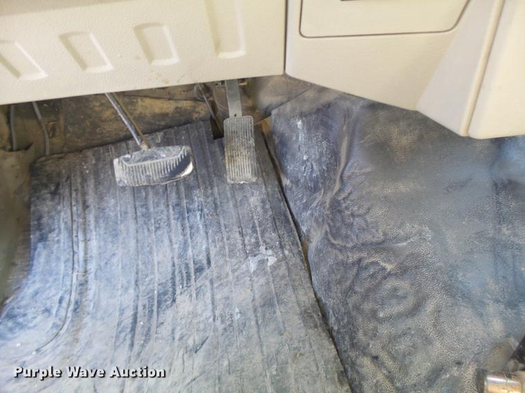 image for item DC4416 2008 Ford F550 Crew Cab dump truck