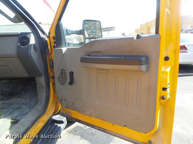 image for item DC4417 2008 Ford F550 Crew Cab flatbed dump truck