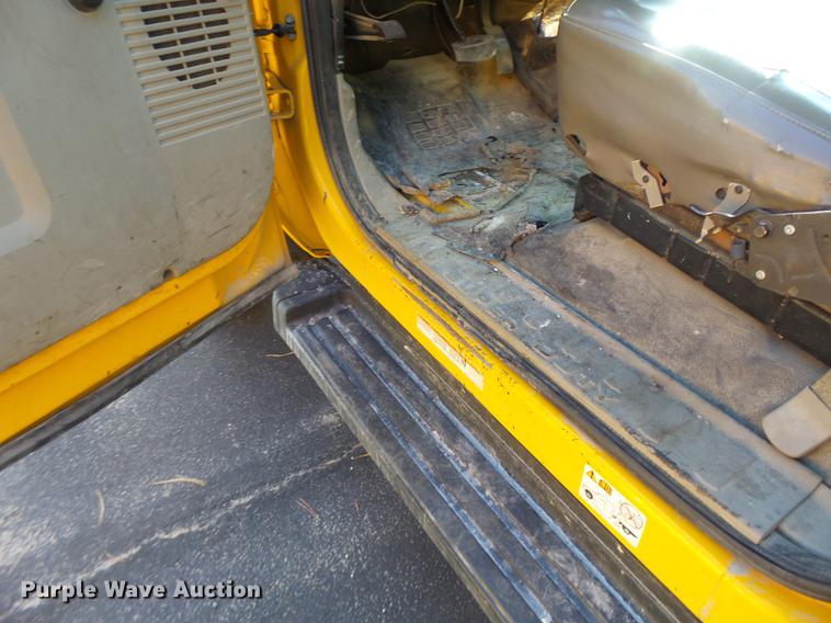 image for item DC4417 2008 Ford F550 Crew Cab flatbed dump truck