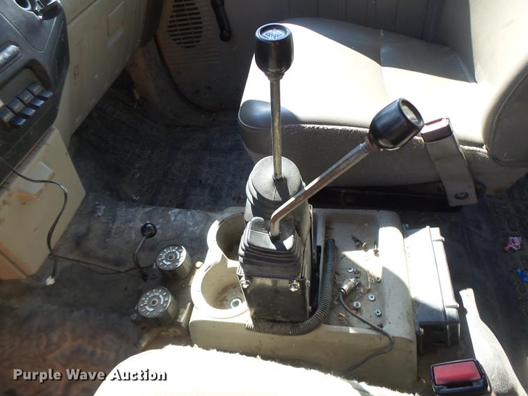 image for item DC4417 2008 Ford F550 Crew Cab flatbed dump truck