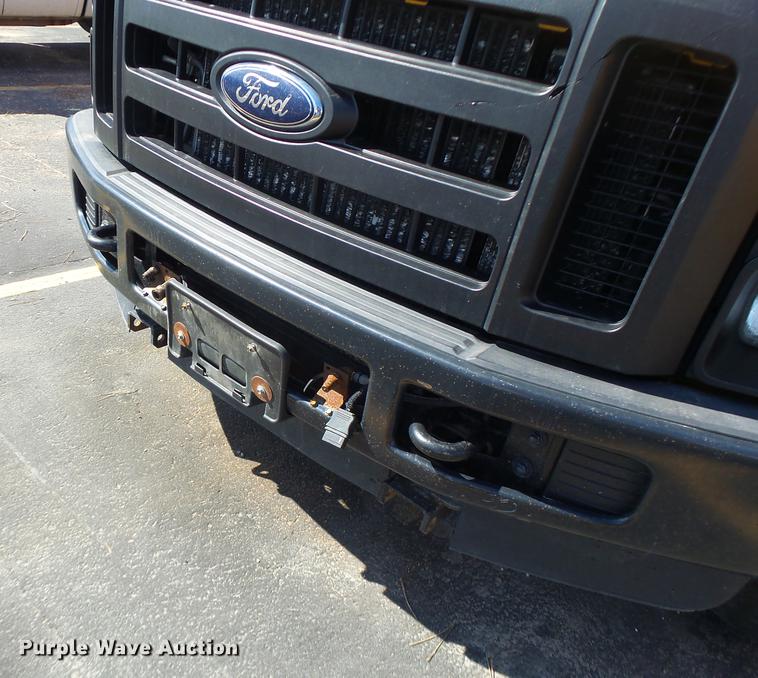 image for item DC4418 2008 Ford F550 Crew Cab flatbed dump truck