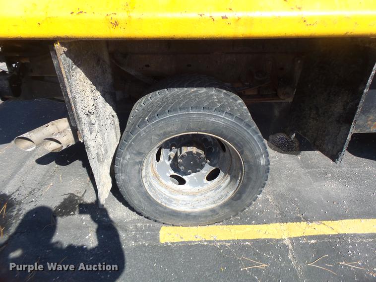 image for item DC4418 2008 Ford F550 Crew Cab flatbed dump truck