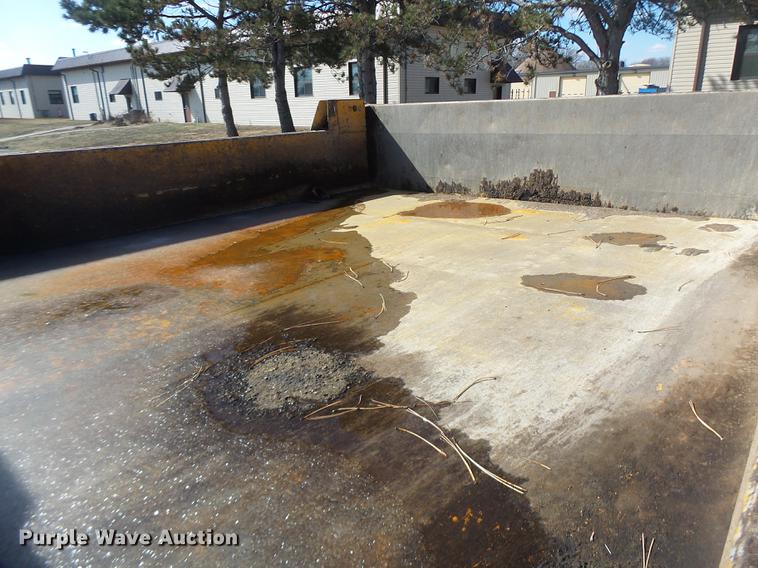 image for item DC4418 2008 Ford F550 Crew Cab flatbed dump truck