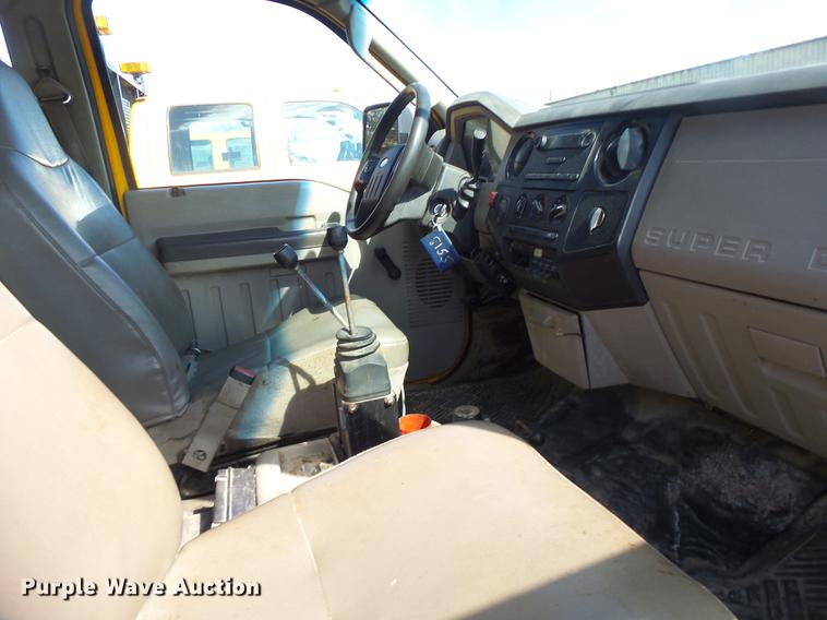 image for item DC4418 2008 Ford F550 Crew Cab flatbed dump truck