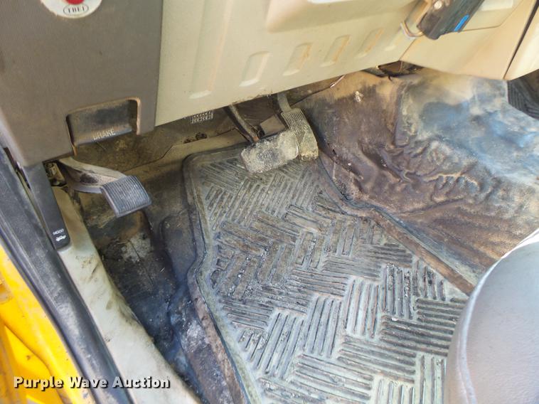 image for item DC4418 2008 Ford F550 Crew Cab flatbed dump truck