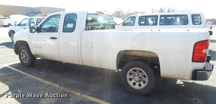image for item DC4419 2007 Chevrolet Silverado 1500 Ext. Cab pickup truck