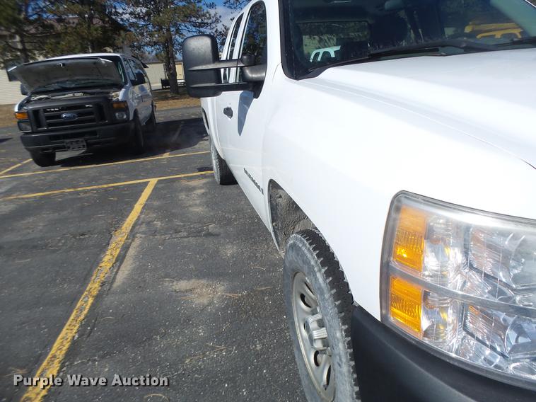 image for item DC4420 2007 Chevrolet Silverado 1500 Ext. Cab pickup truck