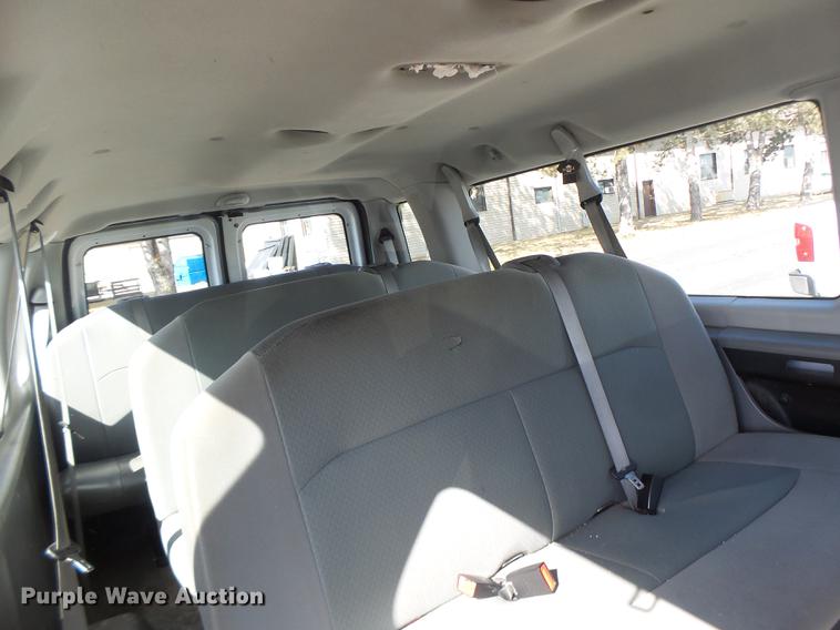 image for item DC4421 2009 Ford E350 Extended van