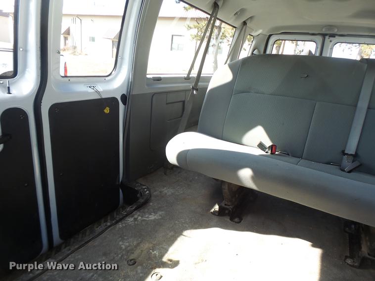 image for item DC4421 2009 Ford E350 Extended van