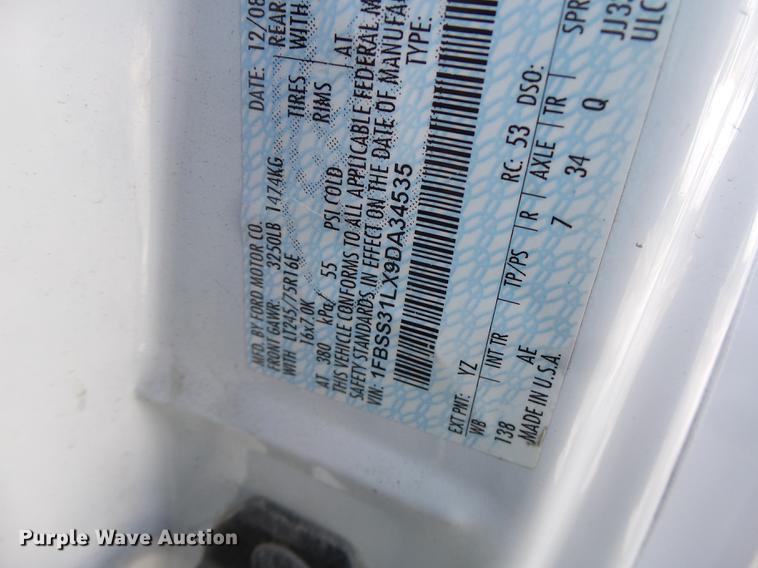 image for item DC4421 2009 Ford E350 Extended van