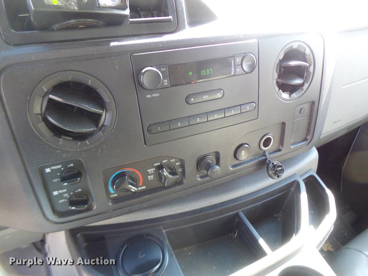 image for item DC4421 2009 Ford E350 Extended van