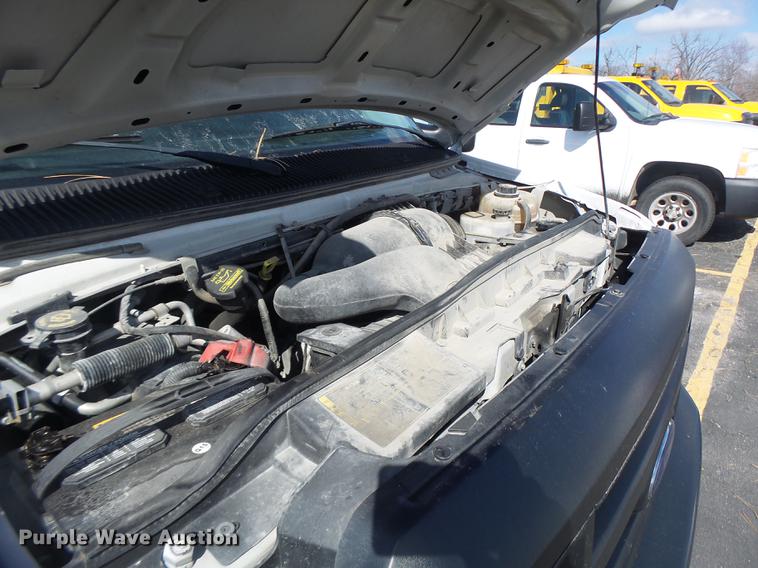 image for item DC4421 2009 Ford E350 Extended van