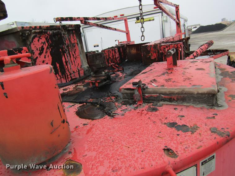 image for item DC4441 1999 Crafco EZ Pour 400DP melter applicator