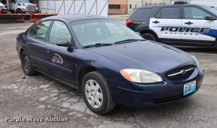 image for item DD5458 2001 Ford Taurus LX