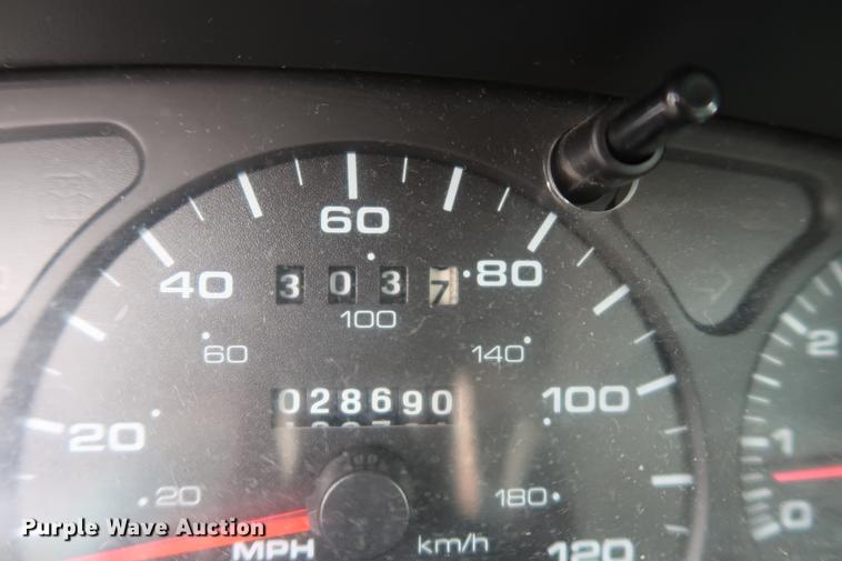 image for item DD5458 2001 Ford Taurus LX