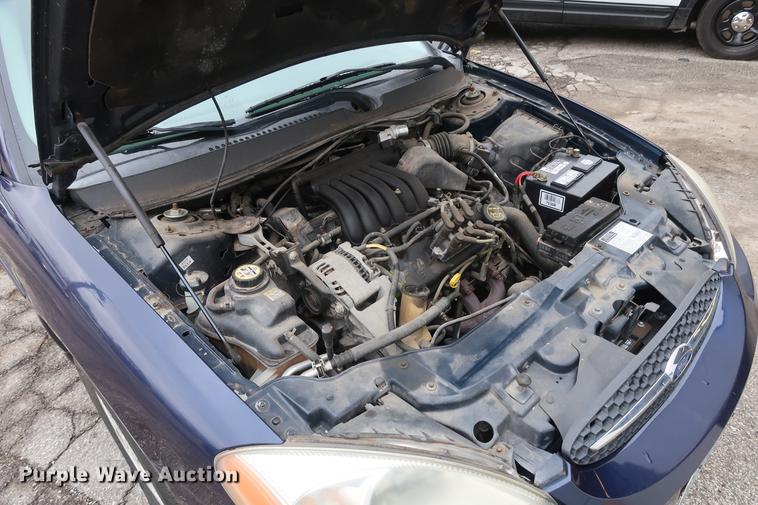 image for item DD5458 2001 Ford Taurus LX