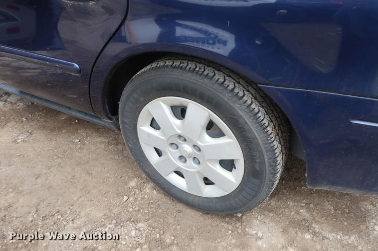 image for item DD5458 2001 Ford Taurus LX