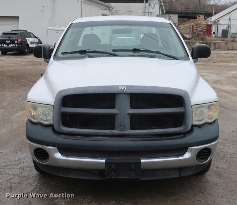 image for item DD5459 2004 Dodge Ram 2500 Quad Cab pickup truck cab and chassis