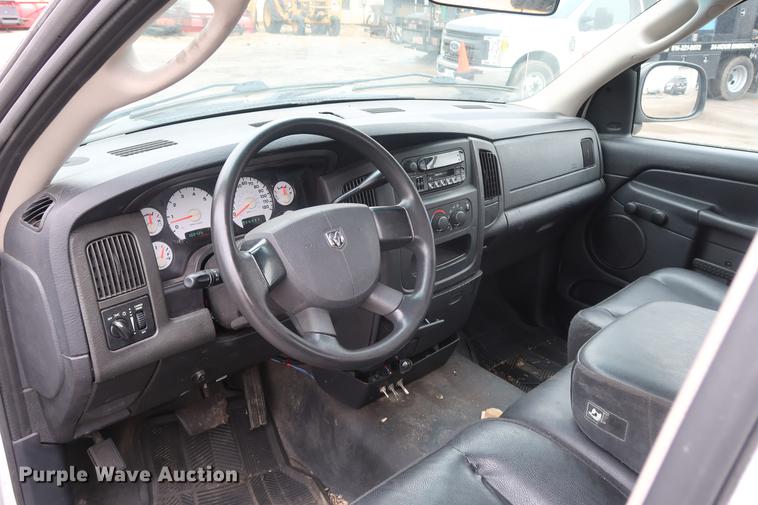 image for item DD5459 2004 Dodge Ram 2500 Quad Cab pickup truck cab and chassis