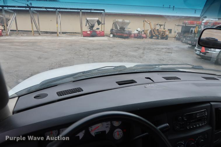 image for item DD5459 2004 Dodge Ram 2500 Quad Cab pickup truck cab and chassis