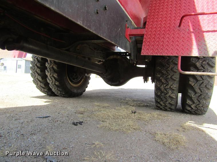 image for item DD8731 1983 Ford F600 tank truck