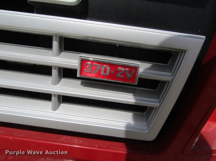 image for item DD8731 1983 Ford F600 tank truck