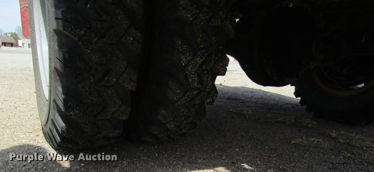 image for item DD8731 1983 Ford F600 tank truck