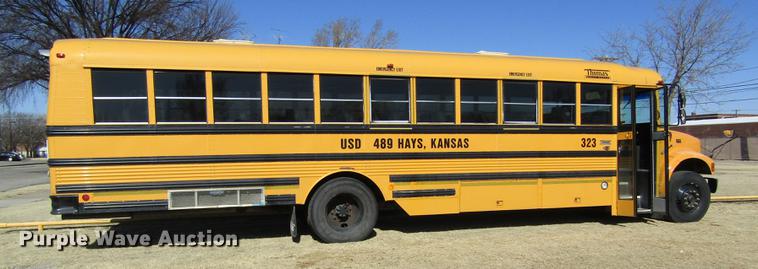image for item DD8736 1997 International 3800 Thomas school bus