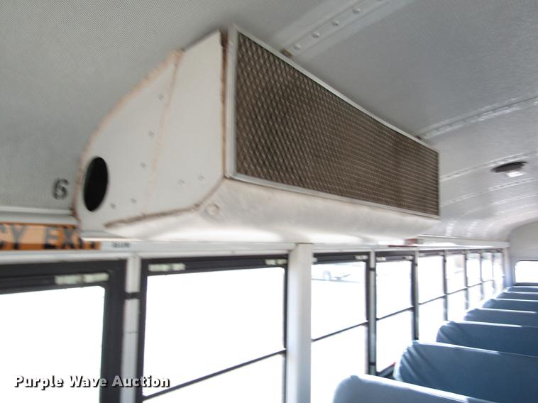 image for item DD8736 1997 International 3800 Thomas school bus