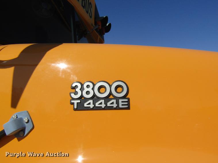 image for item DD8736 1997 International 3800 Thomas school bus