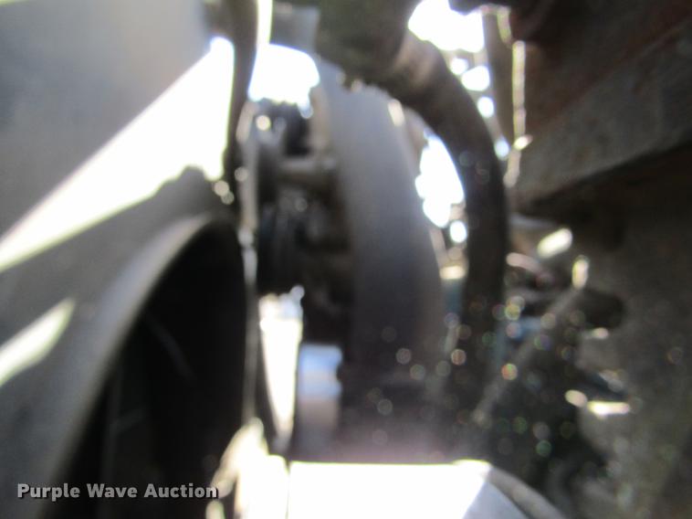 image for item DD8736 1997 International 3800 Thomas school bus