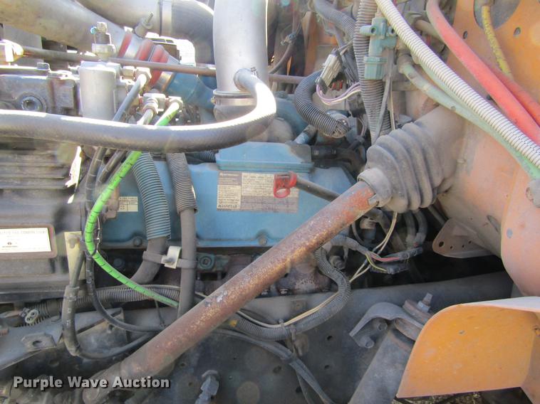 image for item DD8736 1997 International 3800 Thomas school bus