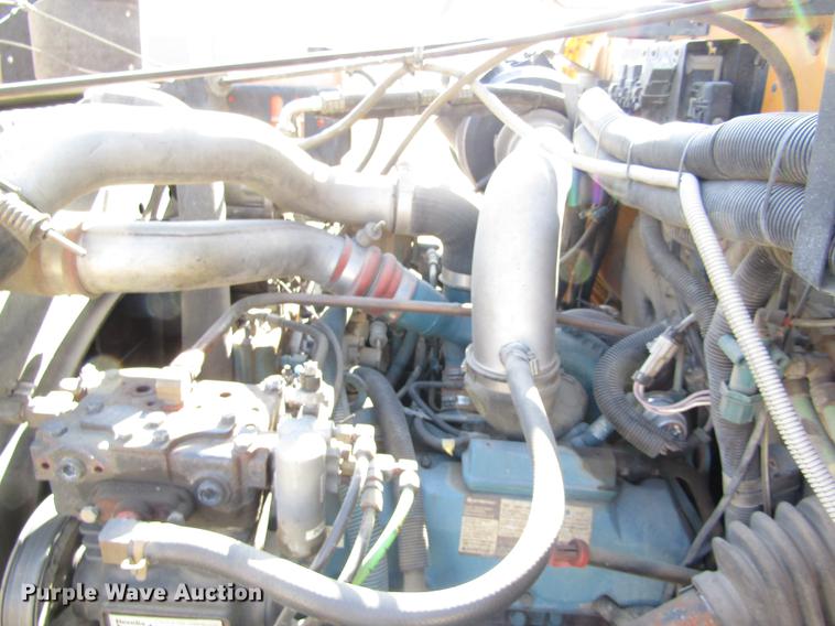 image for item DD8736 1997 International 3800 Thomas school bus