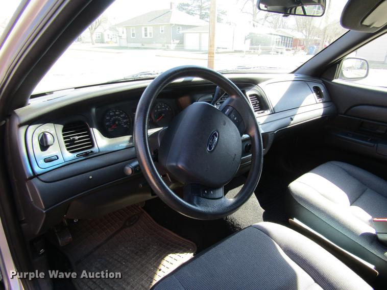 image for item DD8738 2008 Ford Crown Victoria Police Interceptor