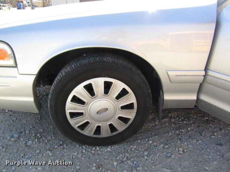 image for item DD8738 2008 Ford Crown Victoria Police Interceptor