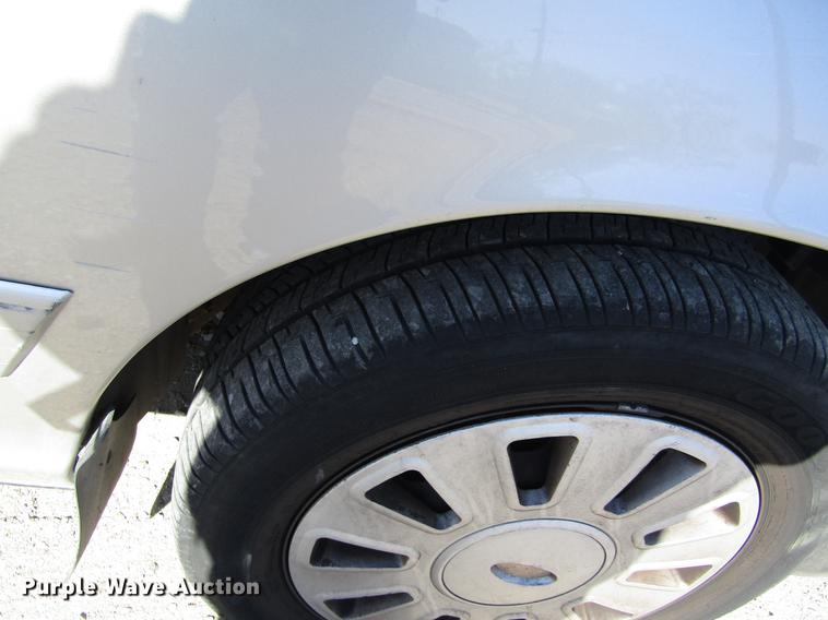 image for item DD8738 2008 Ford Crown Victoria Police Interceptor