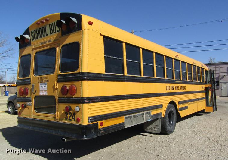 image for item DD8739 1997 International 3800 school bus