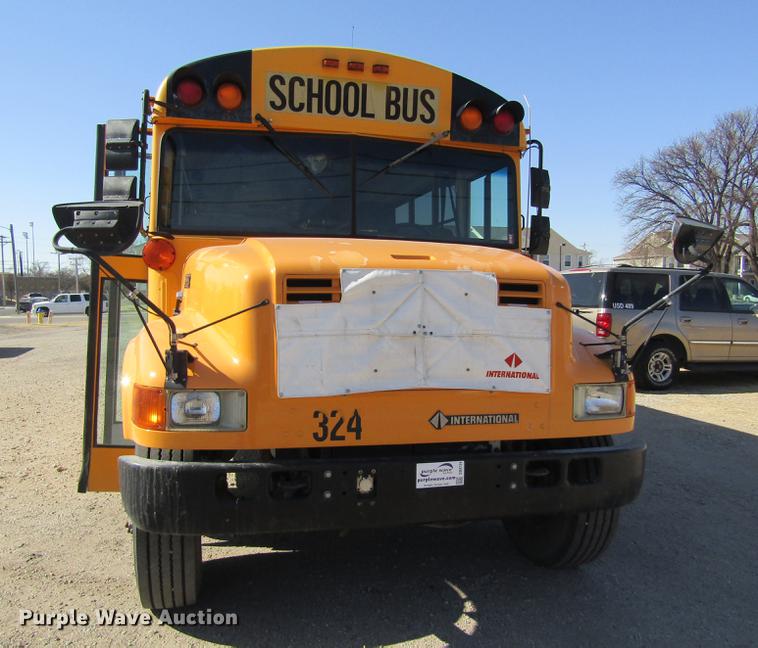 image for item DD8739 1997 International 3800 school bus
