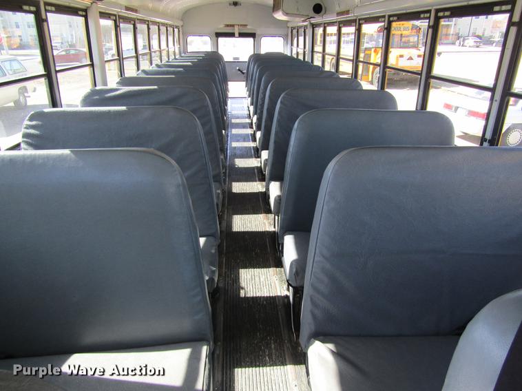 image for item DD8739 1997 International 3800 school bus