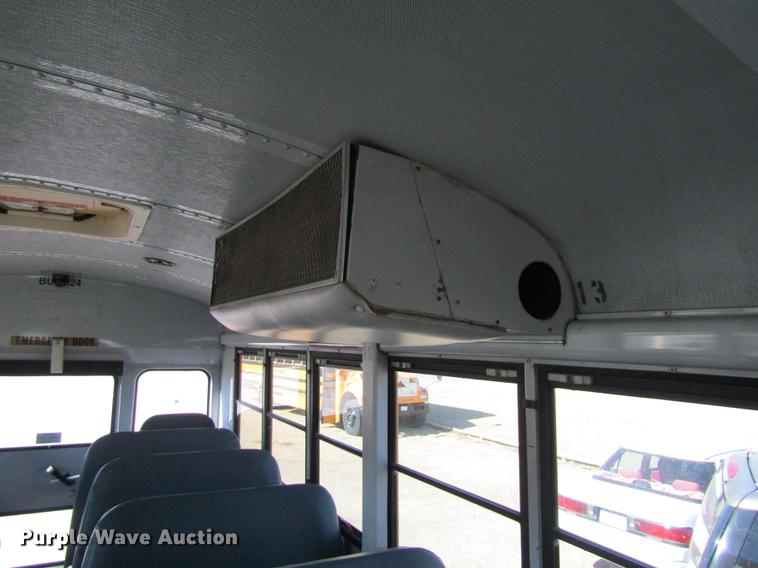 image for item DD8739 1997 International 3800 school bus