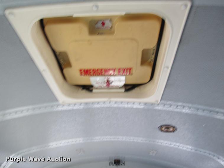 image for item DD8739 1997 International 3800 school bus