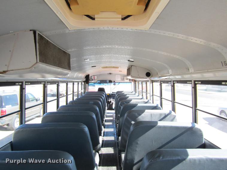 image for item DD8739 1997 International 3800 school bus