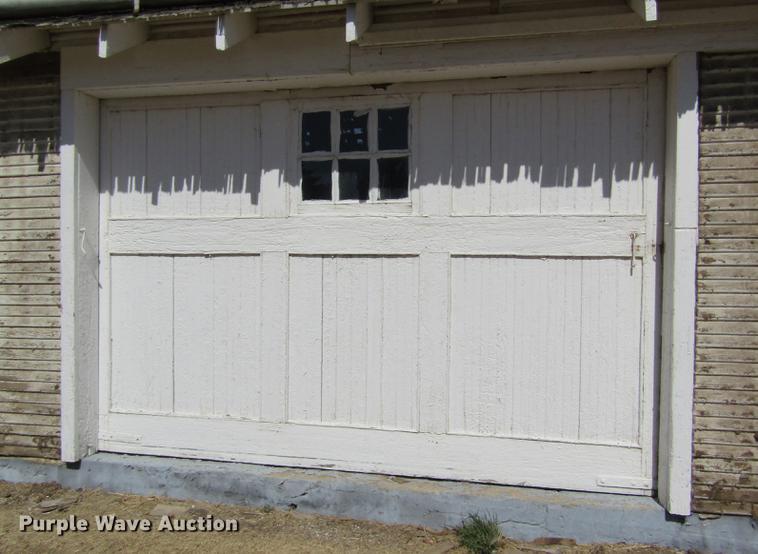 image for item DD8741 (8) barn doors