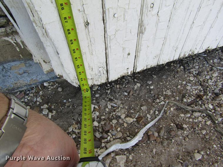 image for item DD8741 (8) barn doors