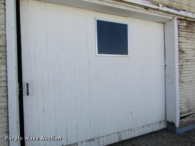 image for item DD8741 (8) barn doors