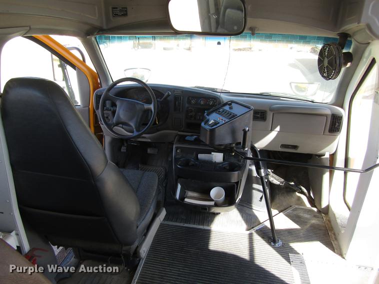 image for item DD8742 1998 GMC Savana G3500 Cargo school bus