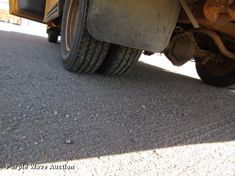 image for item DD8742 1998 GMC Savana G3500 Cargo school bus